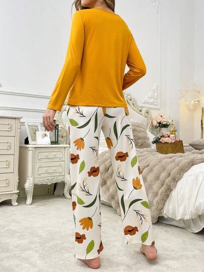Golden Flower Pocket Printed Night Suits